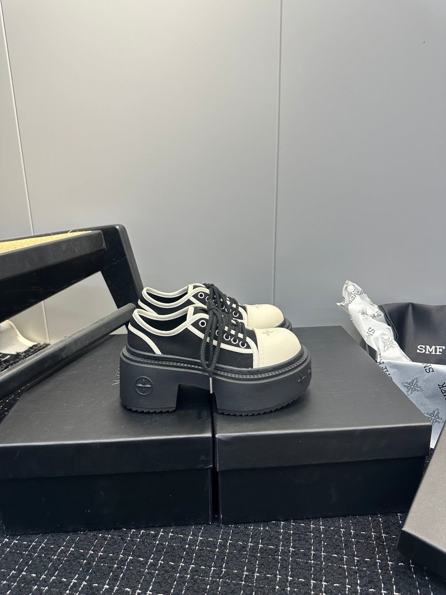 Z1Q105A343 Popular  Shoes