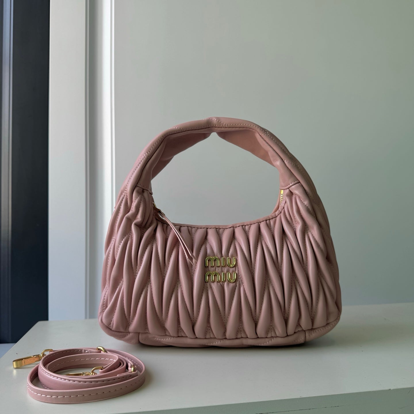 B1P46A121 Popular leather bag（29x24x10cm）