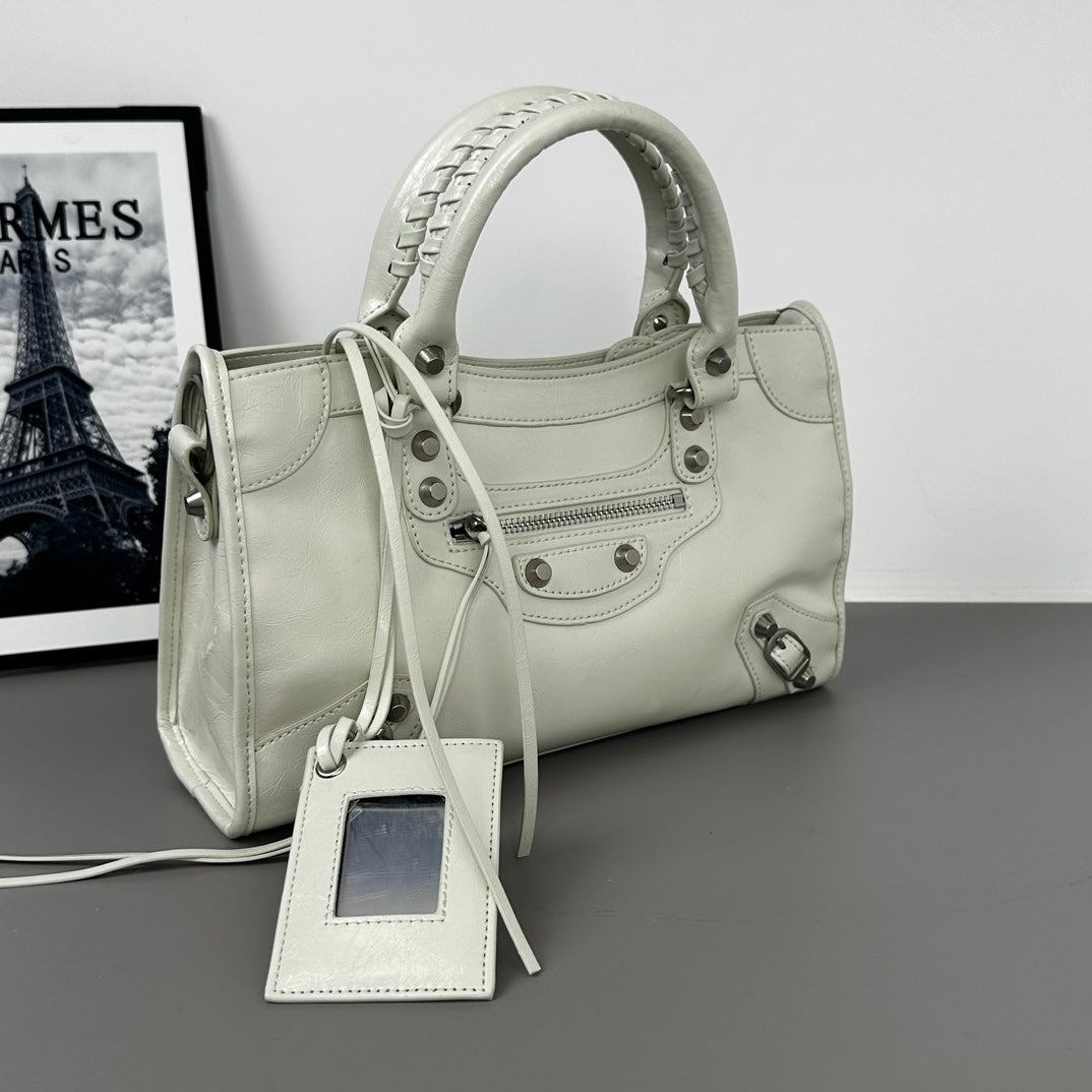 B1P36J117 Popular leather bag