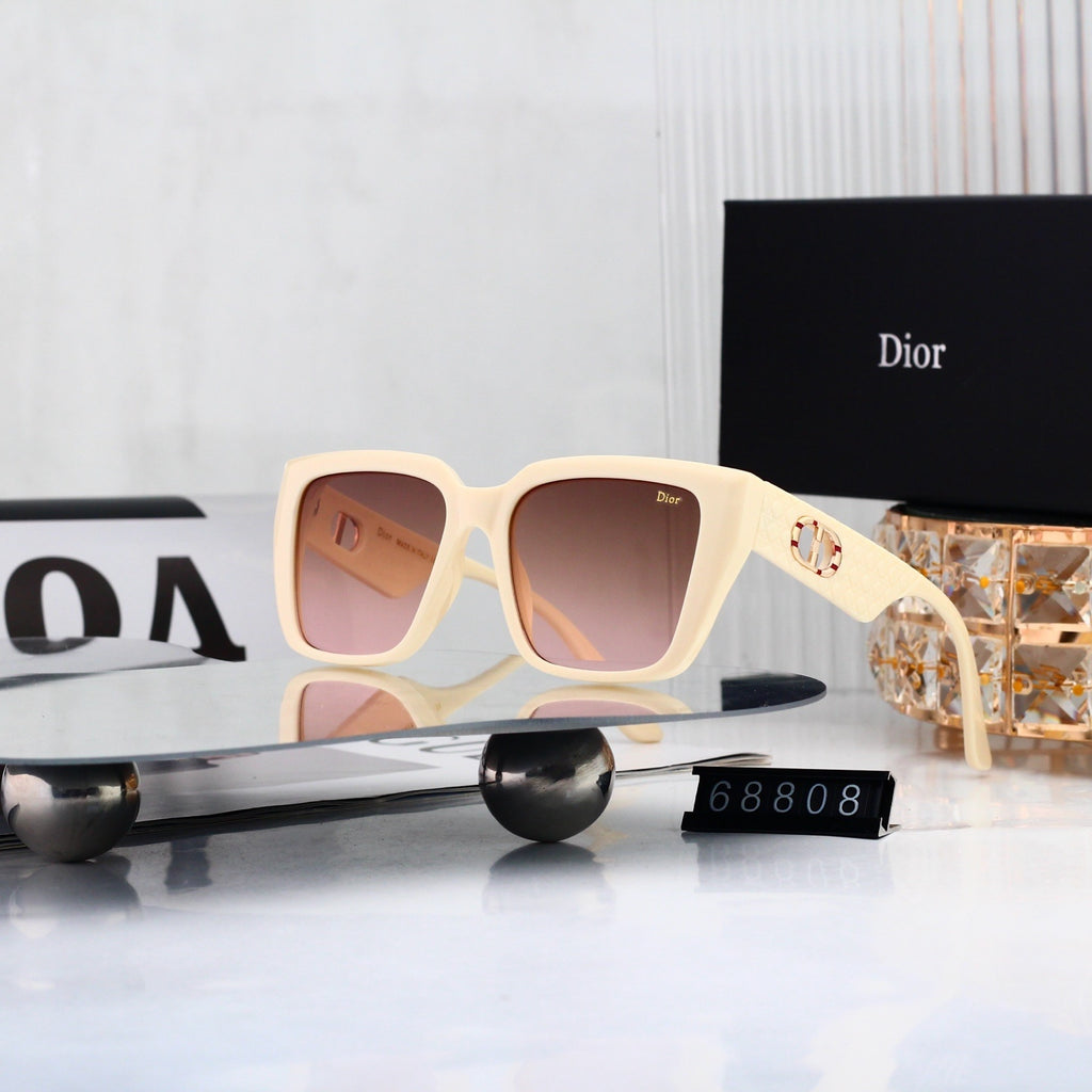 T1P56D55 Popular Sunglasses