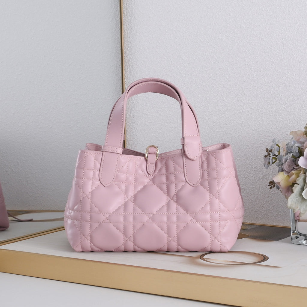 B1R76D40 Popular leather bag