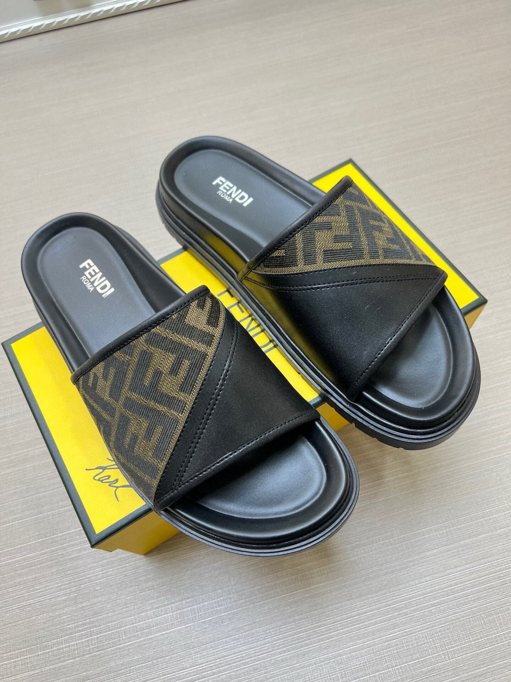 Z5LF223 Popular Slippers