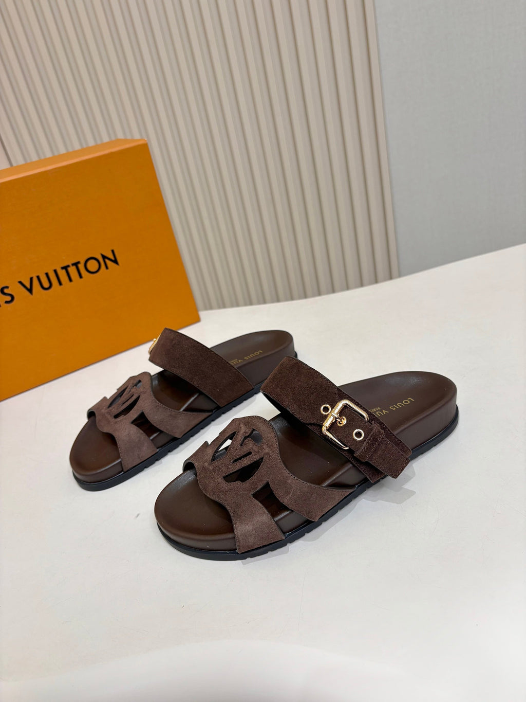 Z2R76E29 Popular high-quality leather shoes