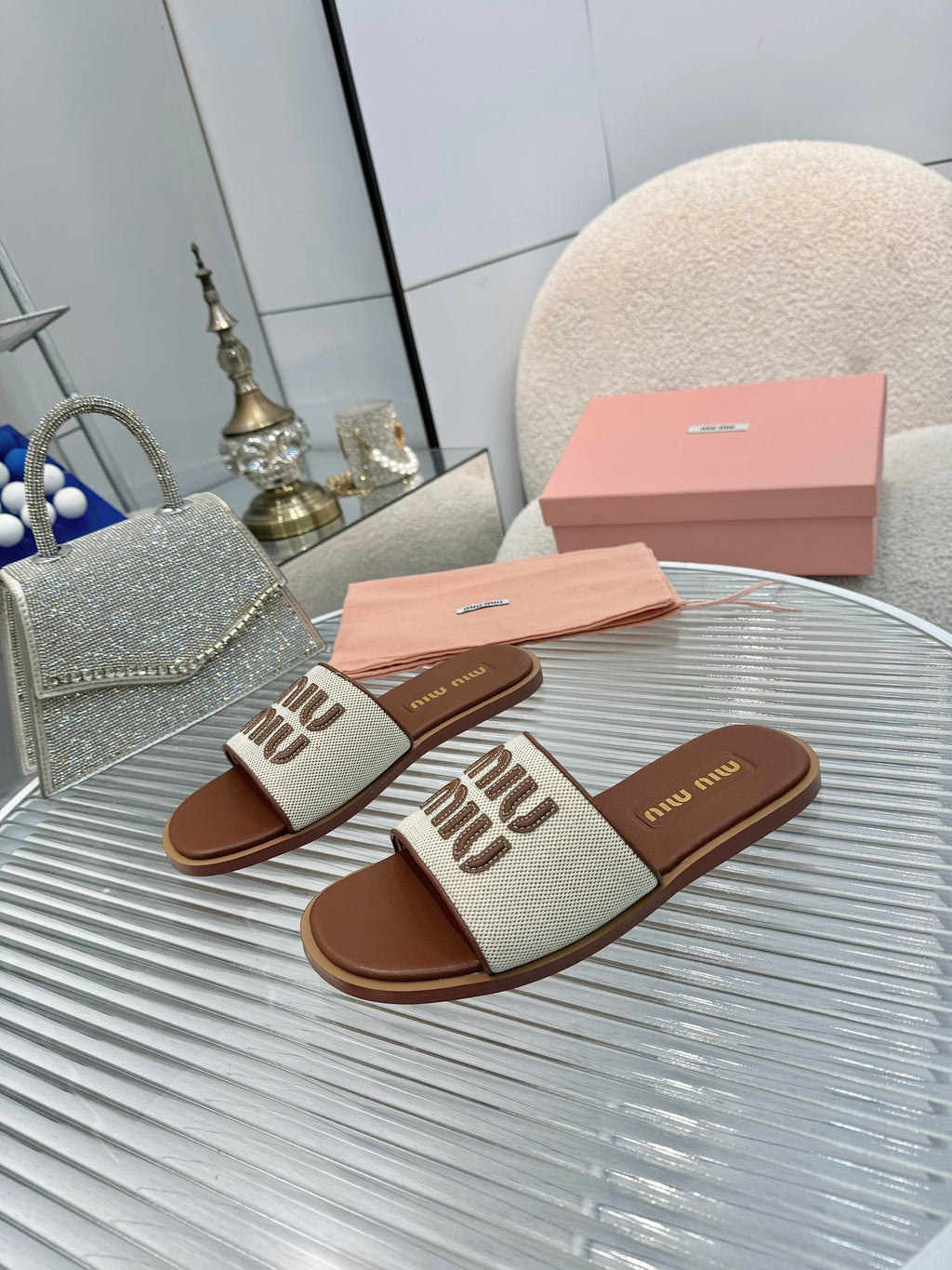 Z2N75E34  Popular leather shoes