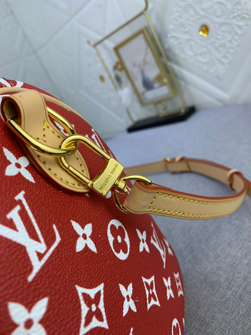 B12X44E268 Popular  leather bag 