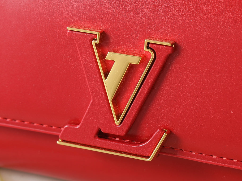 B1R15E145 Popular leather bag