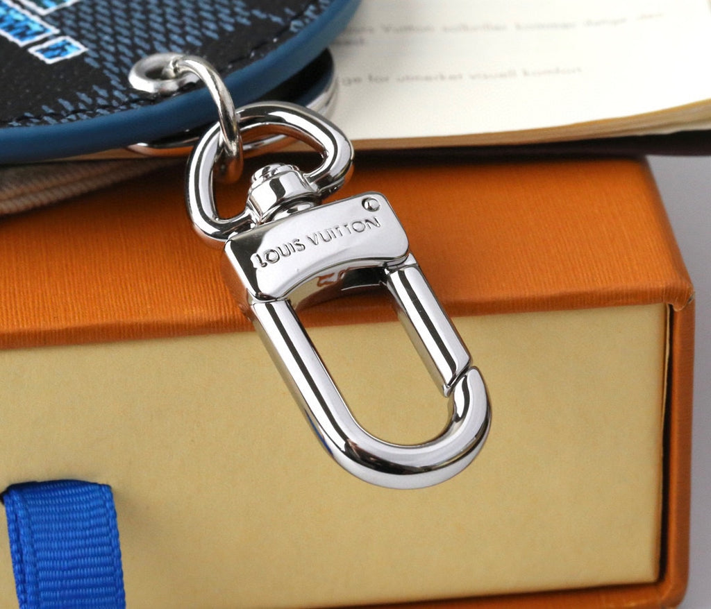 A1Z105E90 Popular bag 's charms accessories