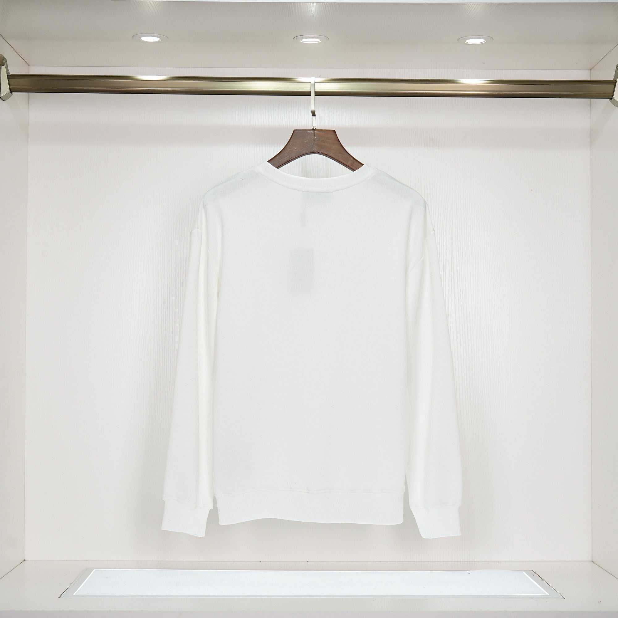 U1Z85PD131 Popular Sweaters