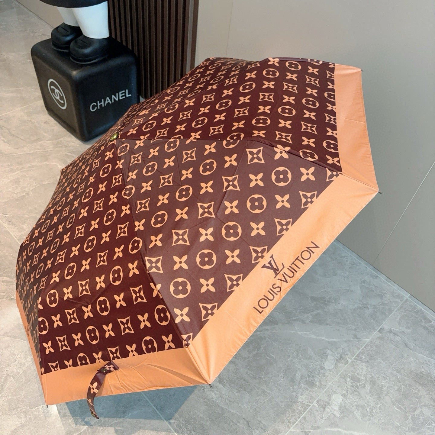 J1R85E140 Popular UV resistant umbrella