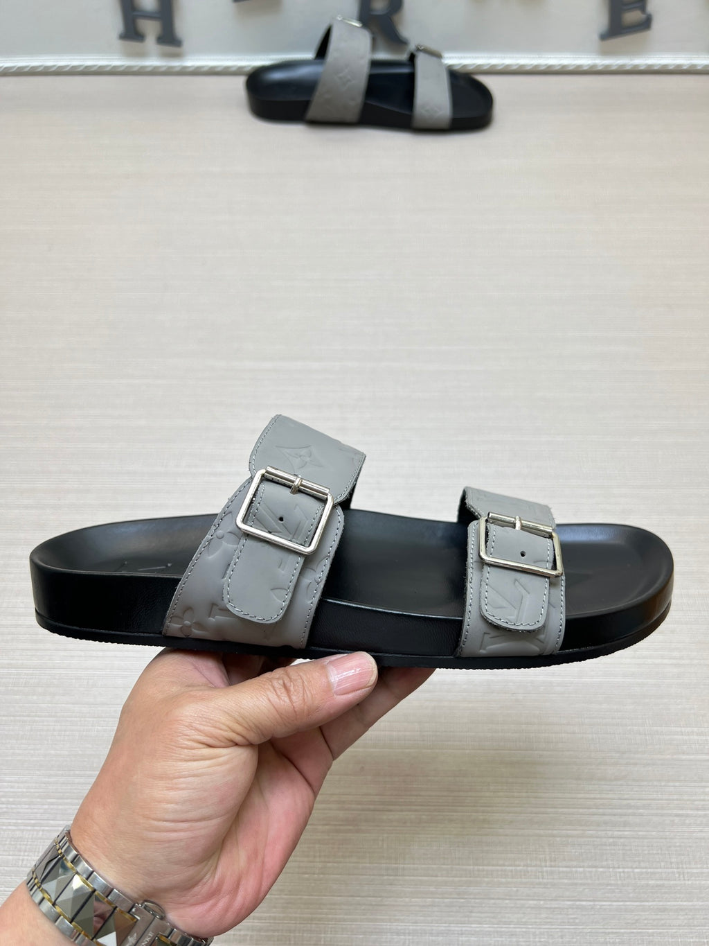 Z5ZE87 Popular slippers