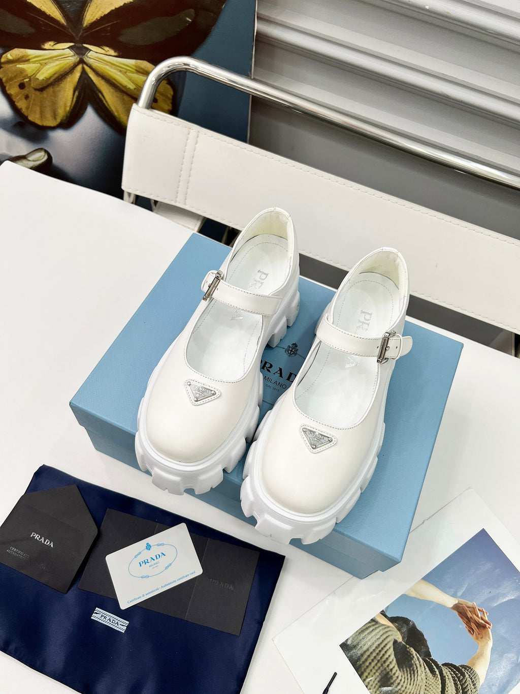 Z2Q95P143  Popular high-quality leather Shoes