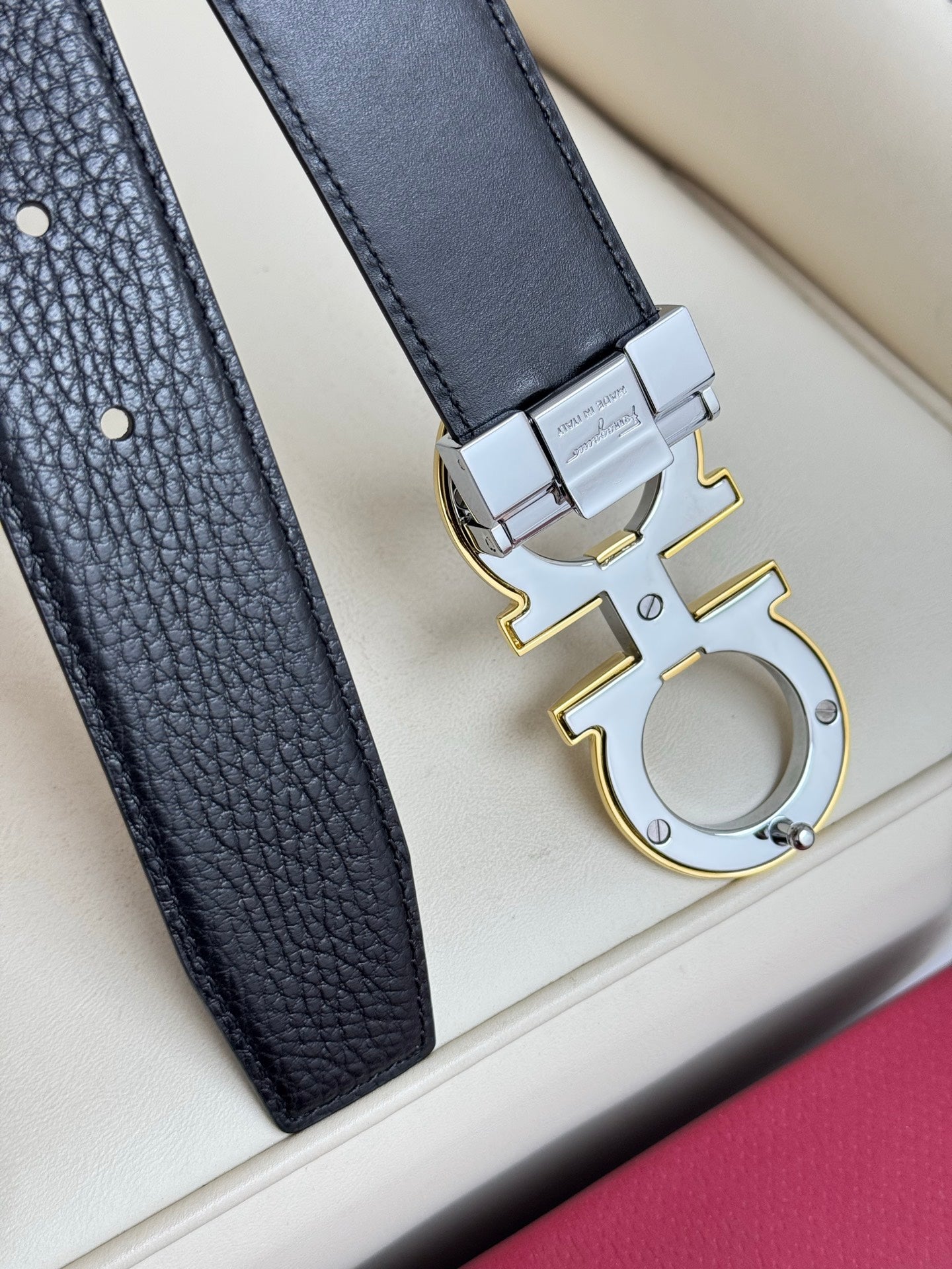 P1Q115A53 Popular High quality belt With full package