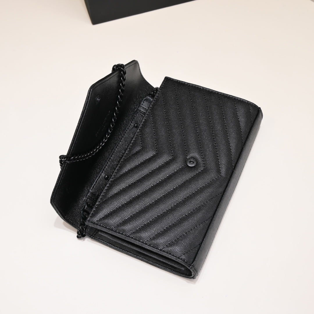 B1R56SL19 Popular leather bag