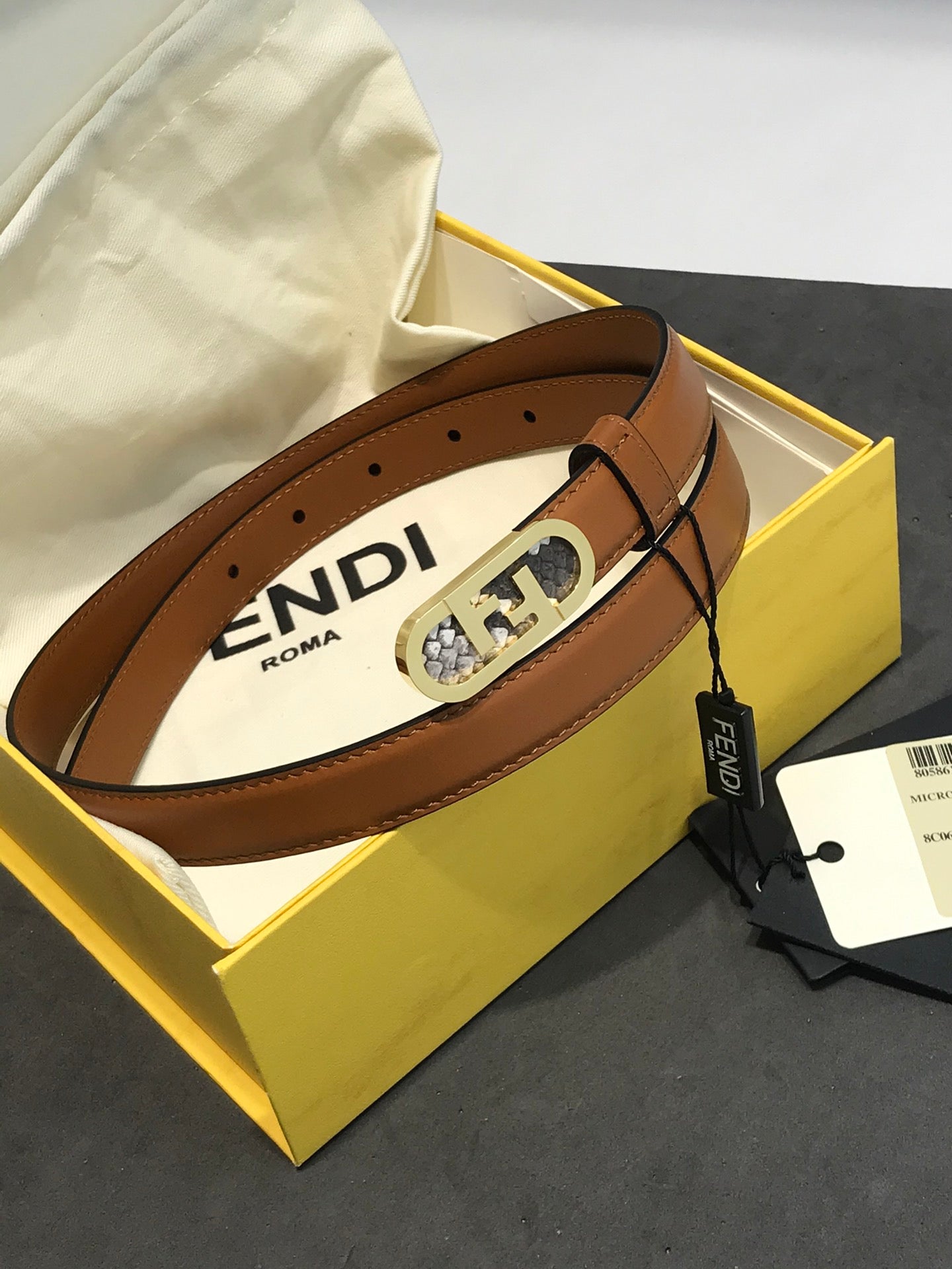 P1Q64F76 Popular  High quality belt With full package
