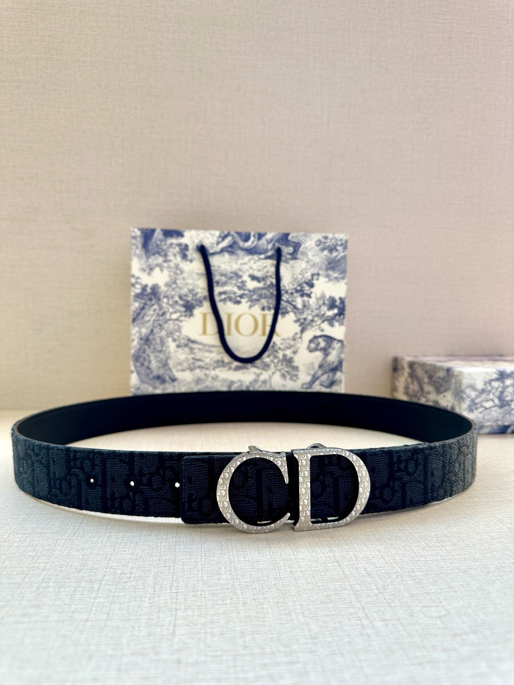 P1R55D206 Popular   High quality belt With full package