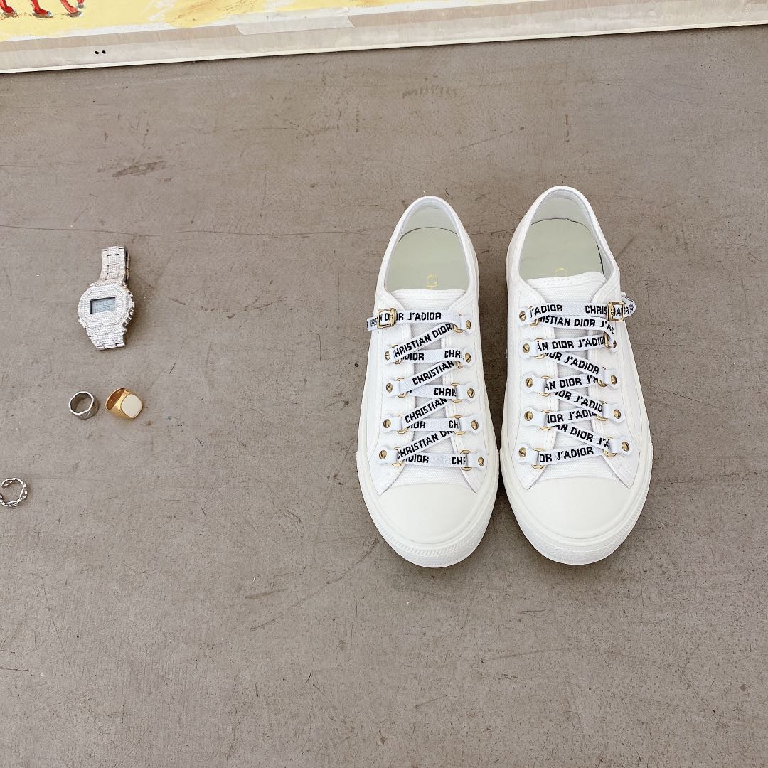 Z2Q105D429 Popular high-quality Shoes