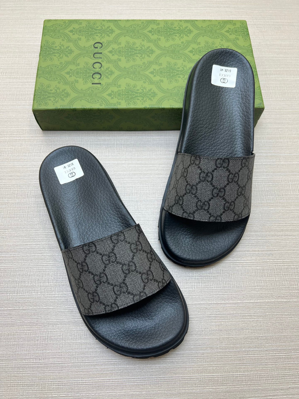 Z5X76B1 Popular slippers