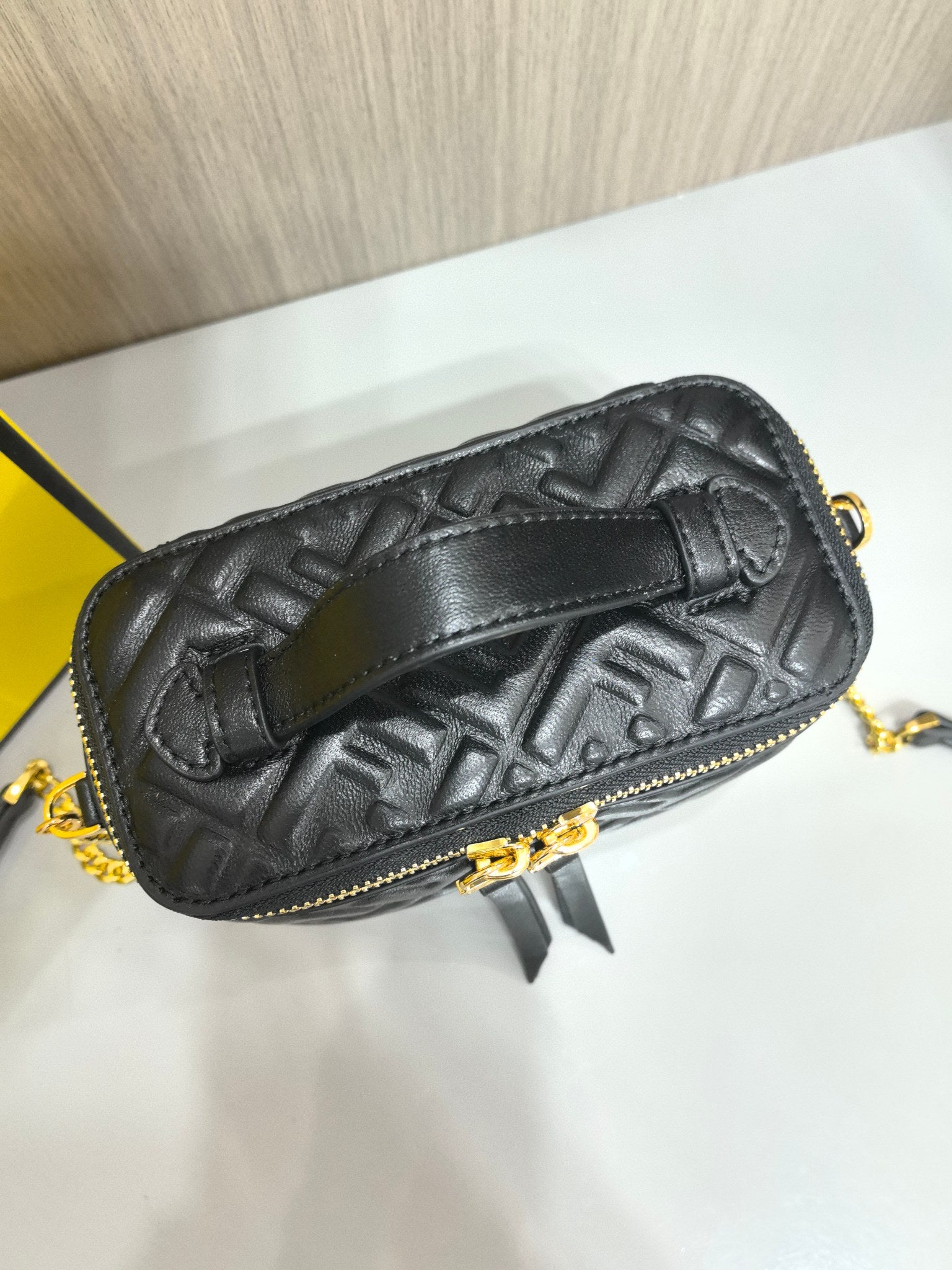 B1R15F59  Popular  bag