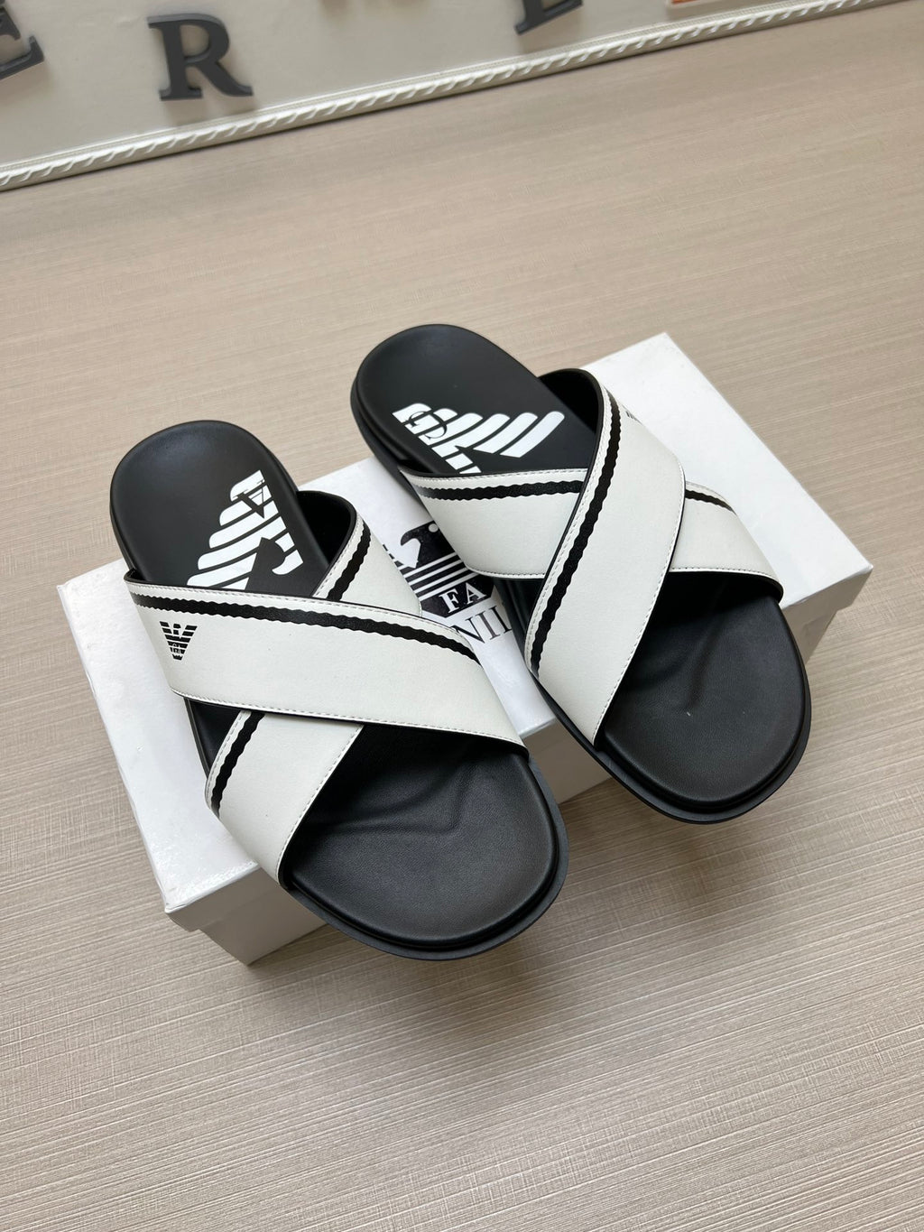 Z5ZA103 Popular slippers