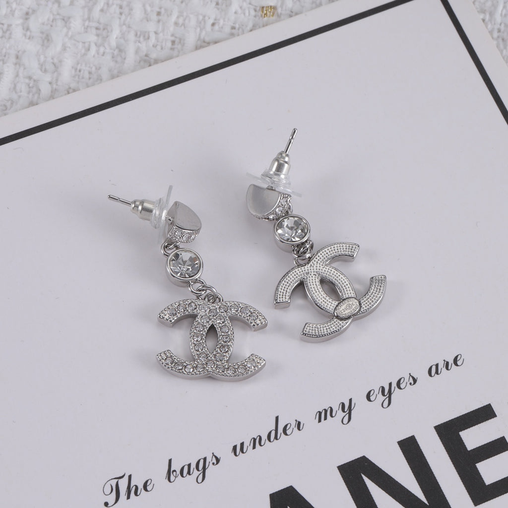 X1Z94C782E Popular Earrings