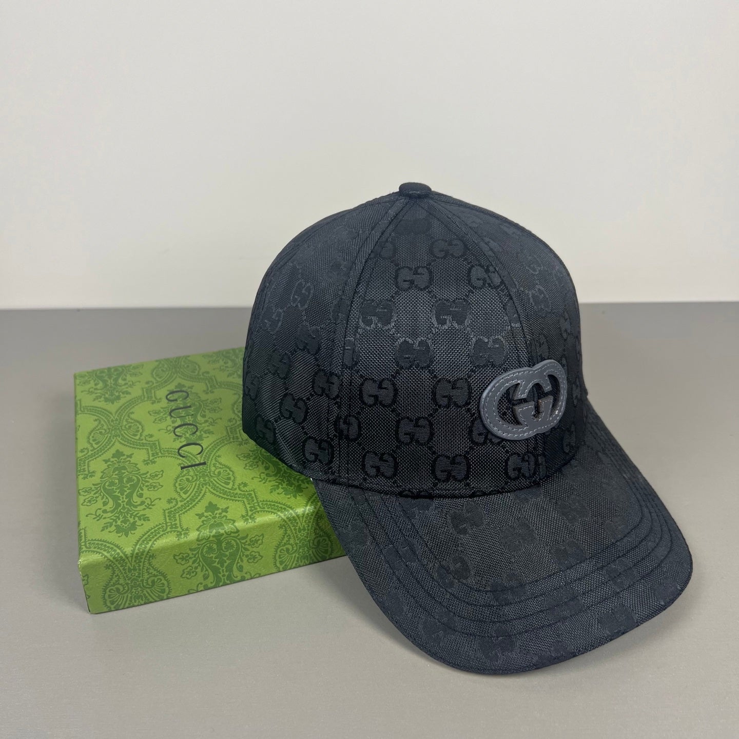 M1R76B17 Popular hats