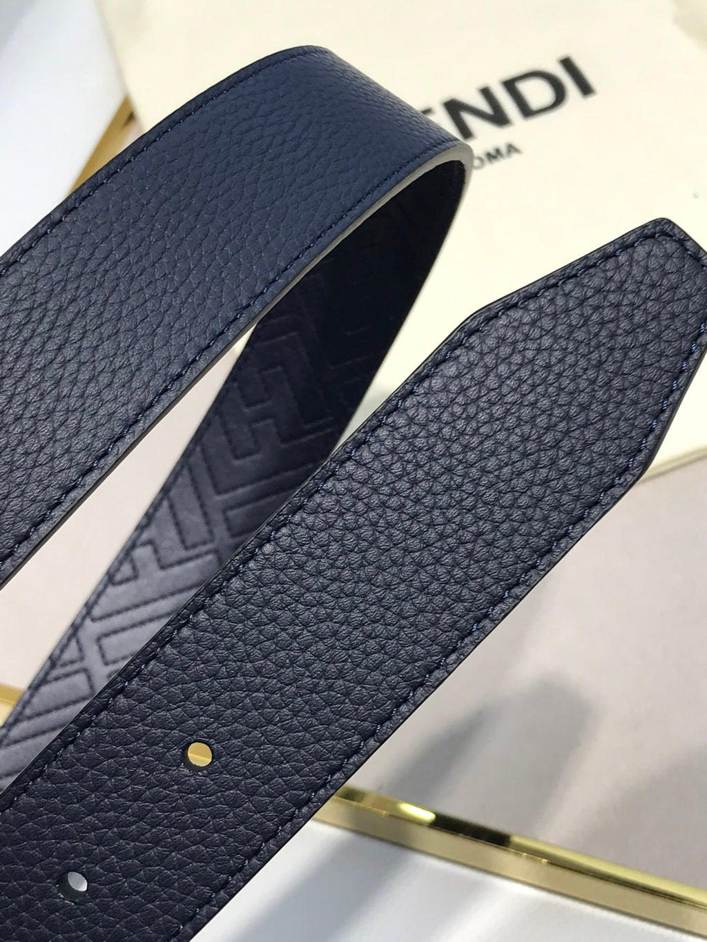 P1Q64F85 Popular  High quality belt With full package