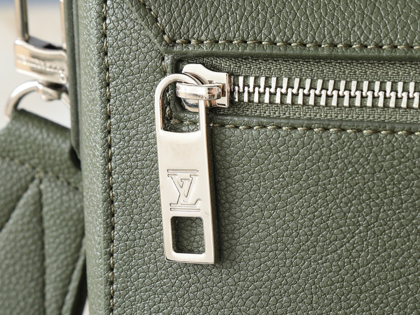 B1P36E78 Popular leather bag