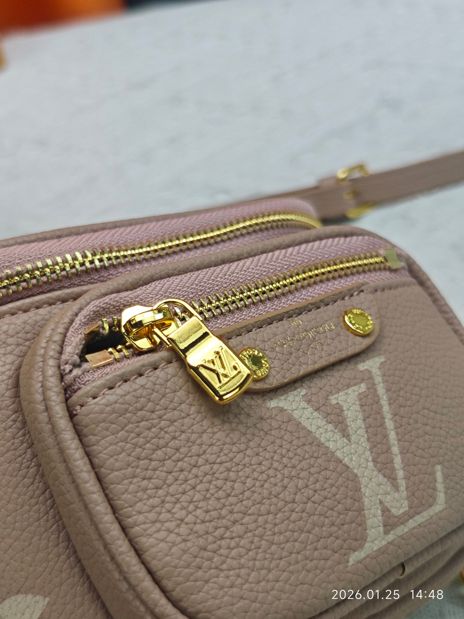 B1P46E74 Popular  bag