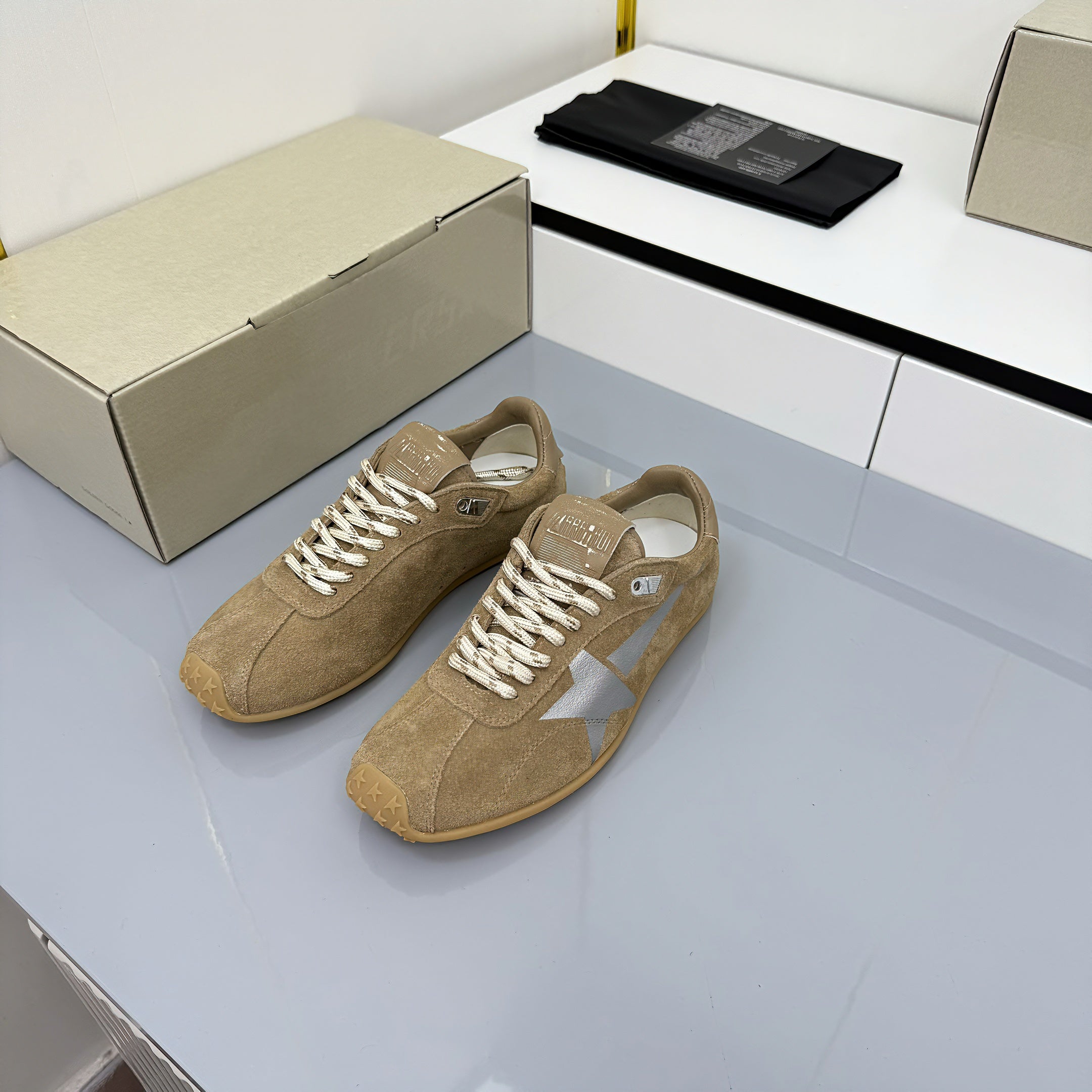 Z2Q105GE387 Popular high-quality Shoes
