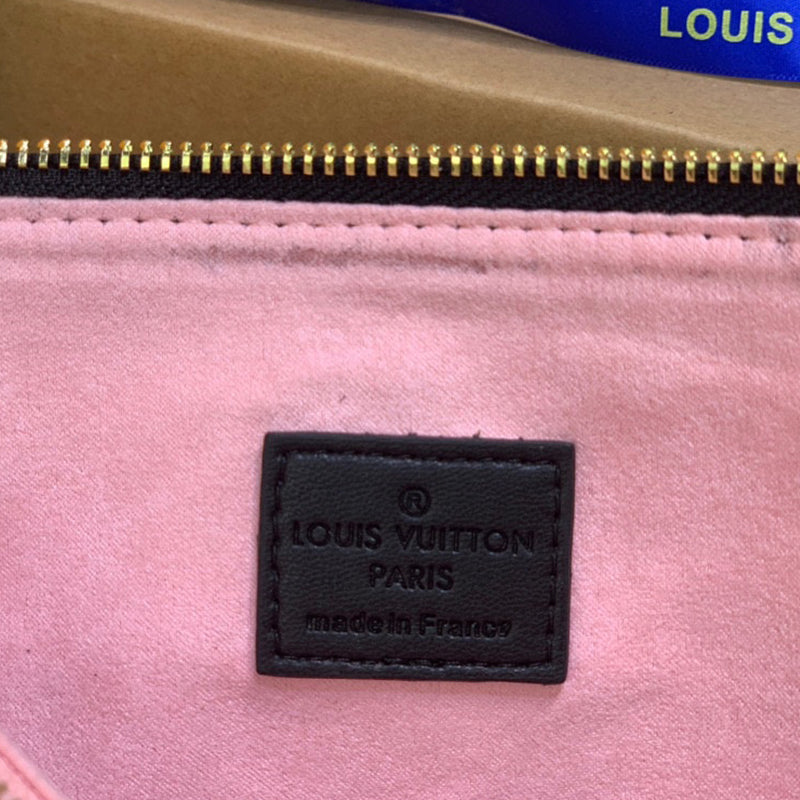 B1P111E8 Popular  leather bag 