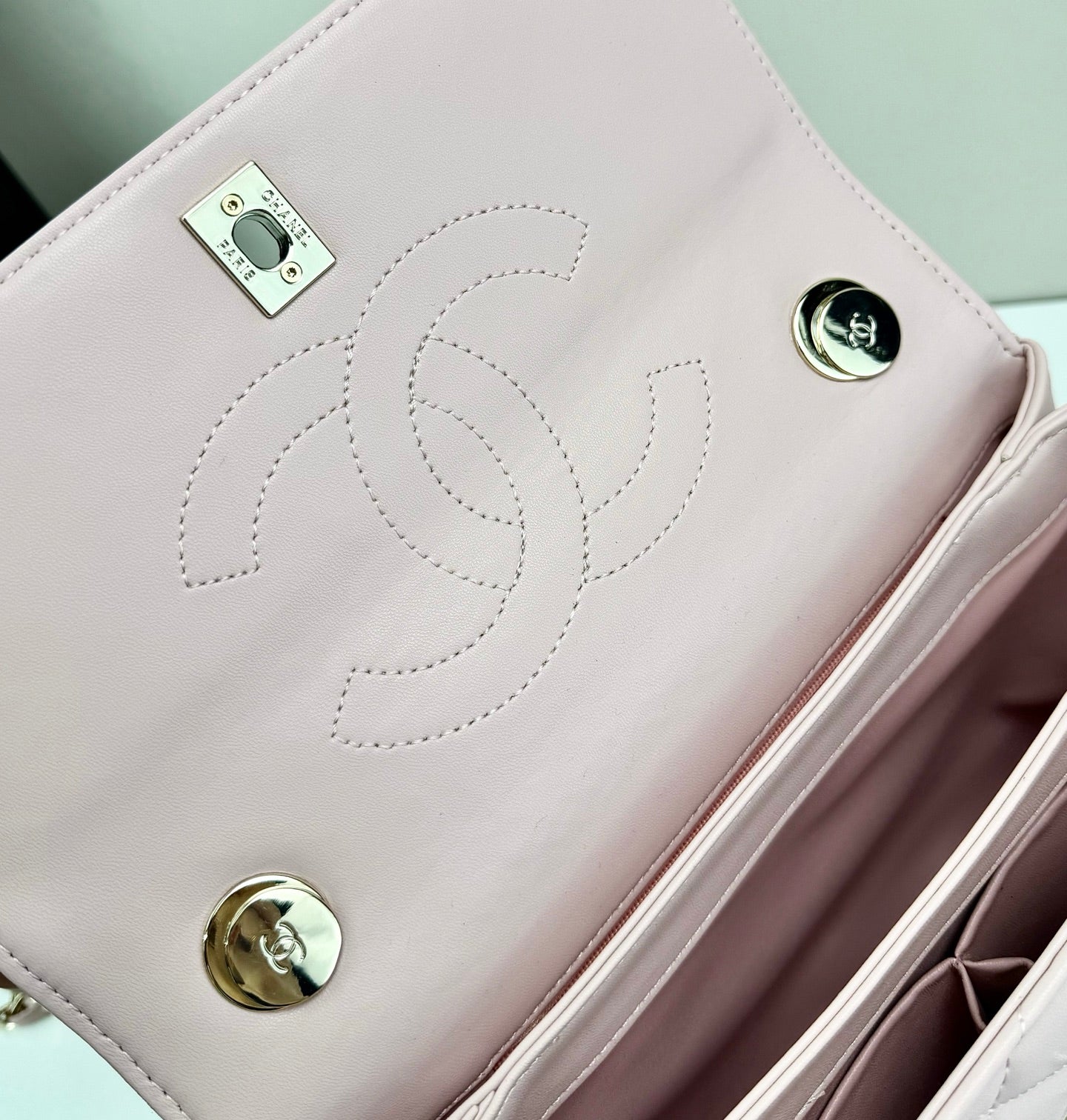 B1X76C8  Popular leather bag