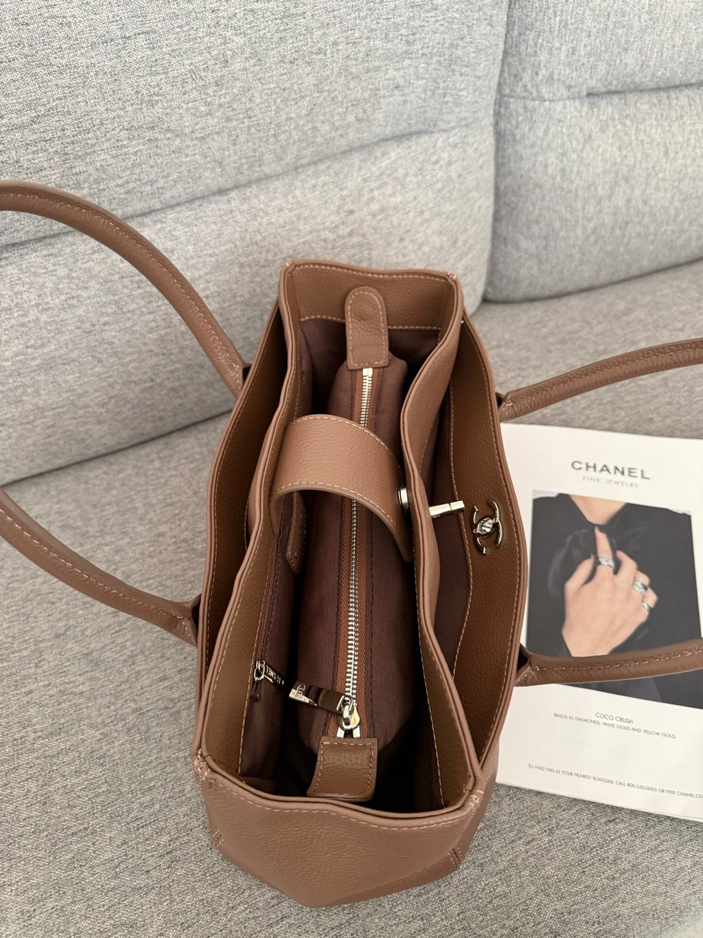 B1R76C37 Popular leather bag