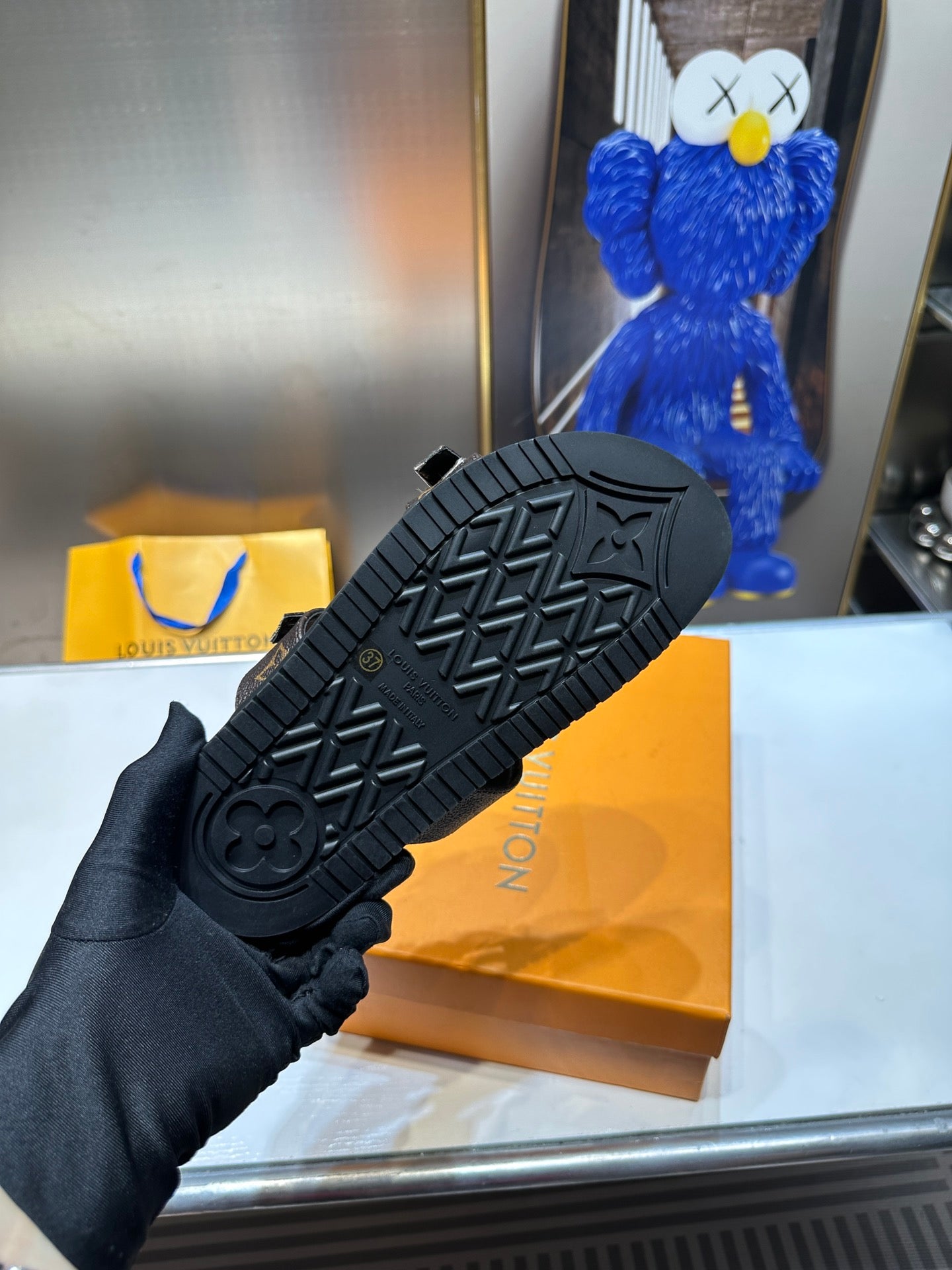 Z1ZE10 Popular sandals