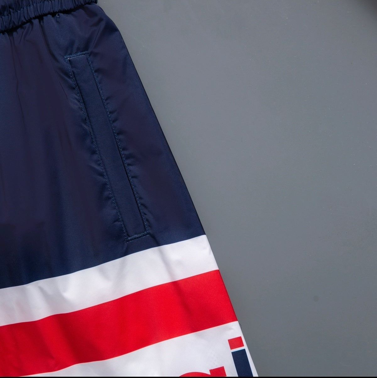 U1N36A28 Popular shorts