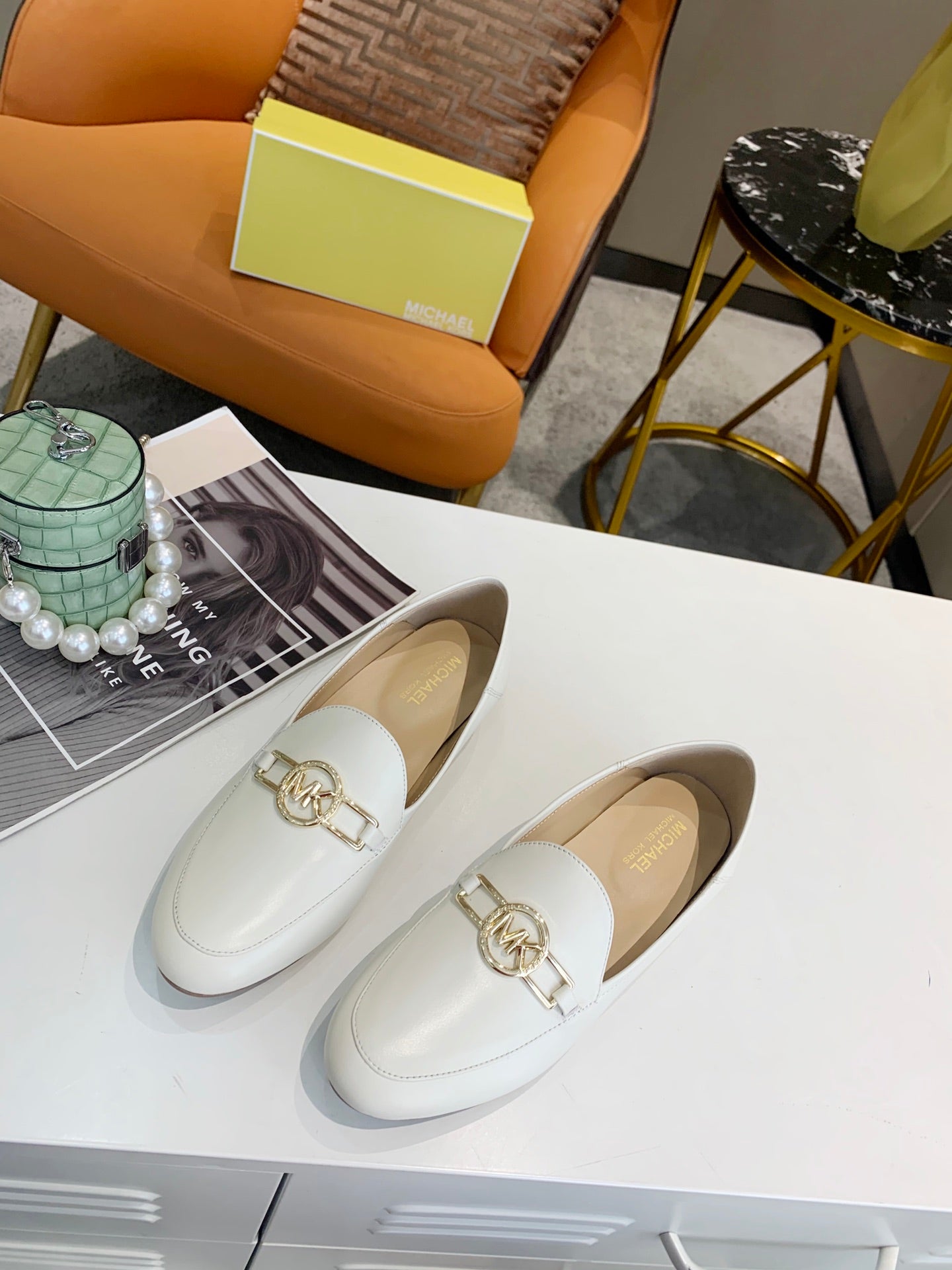 Z2Q105A185 Popular high-quality leather shoes