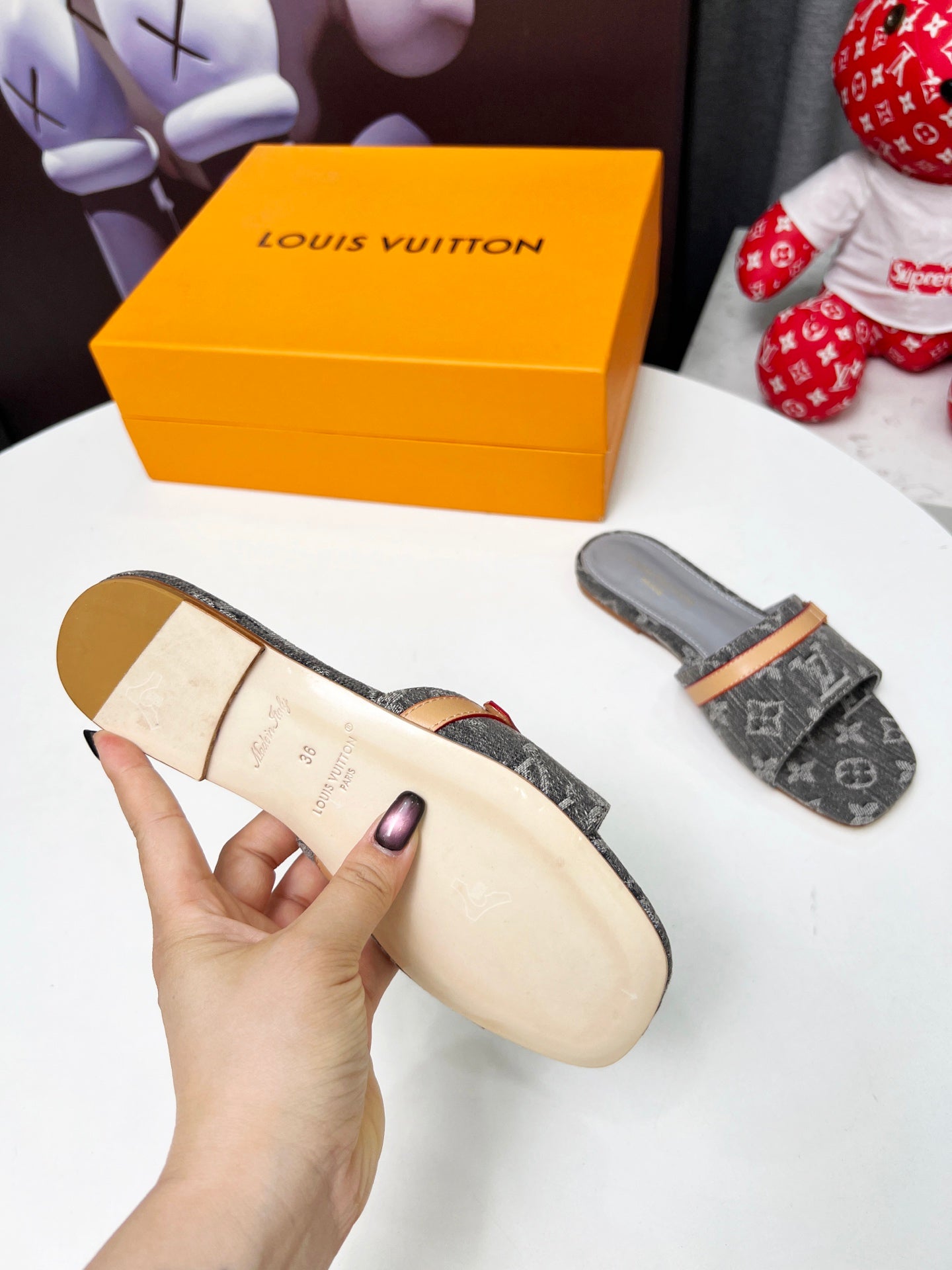 Z2R45E23  Popular high-quality shoes