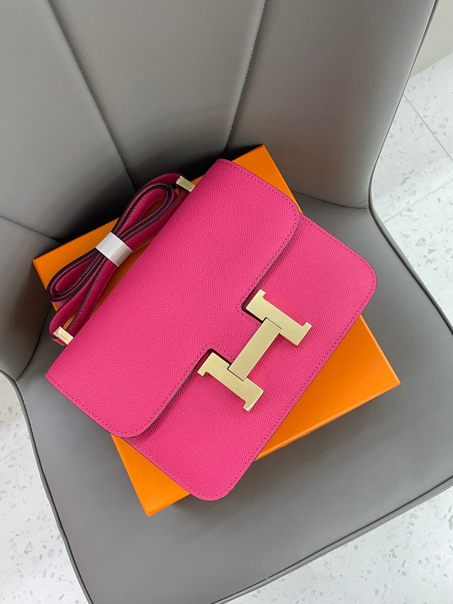 B1N55H63 Popular  leather bag