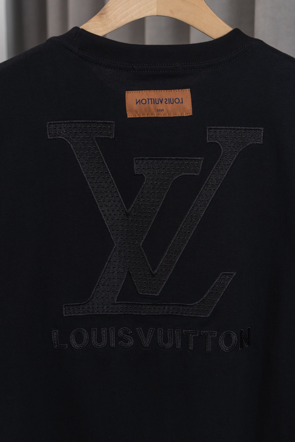 U1W25E3  Popular T-shirts