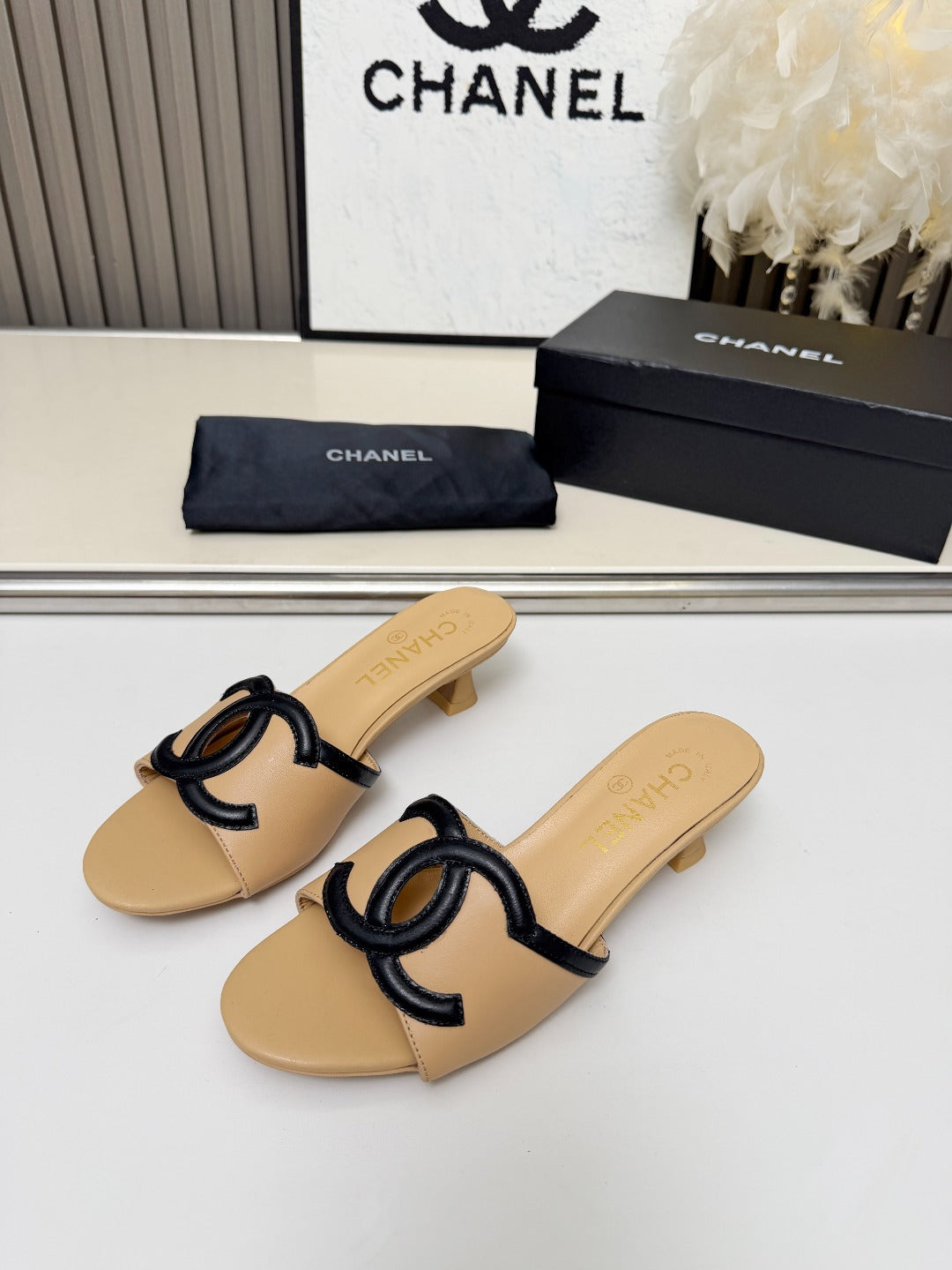 ZPX76C4  Popular high-quality leather slippers