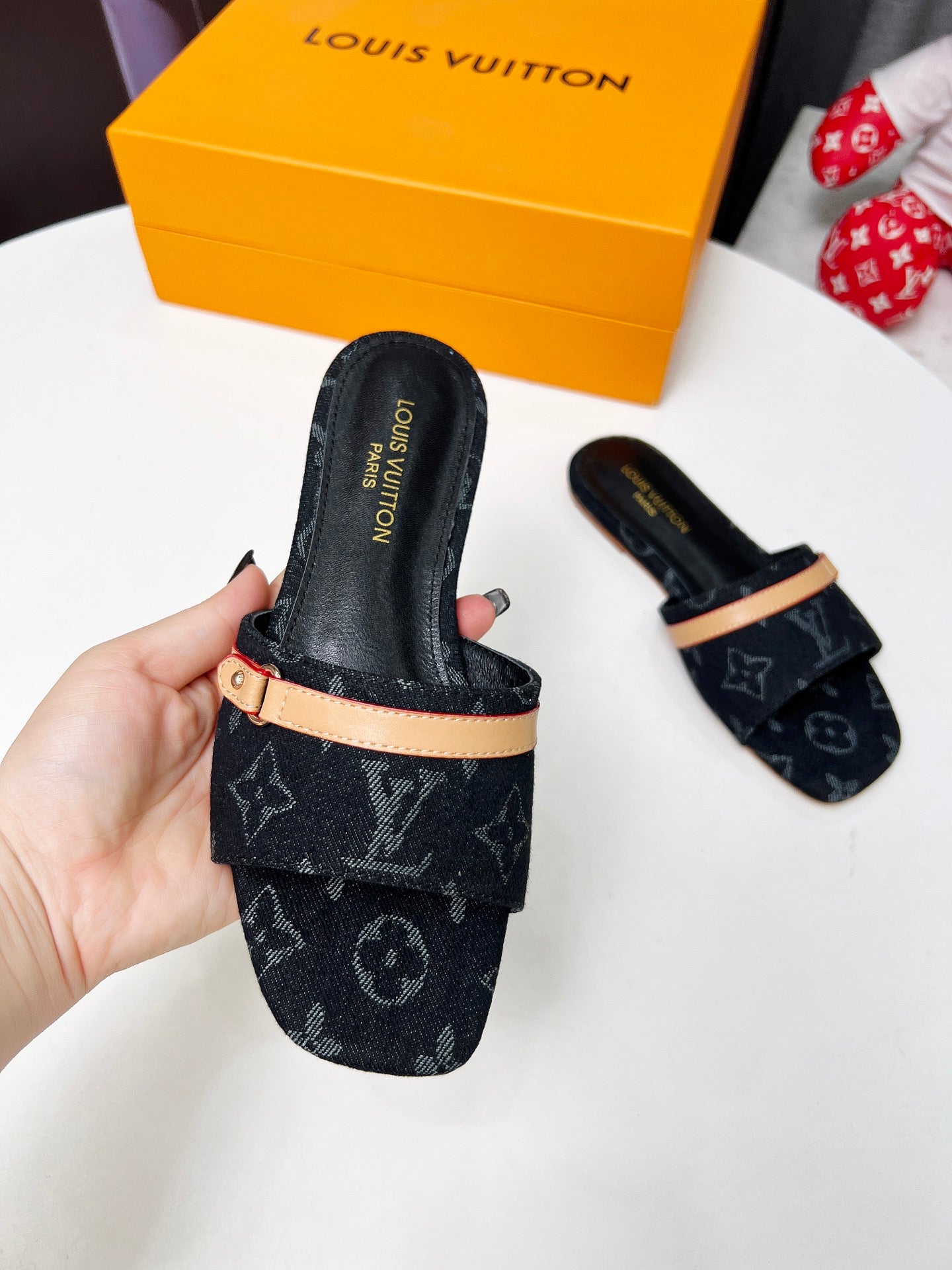 Z2R45E23  Popular high-quality shoes