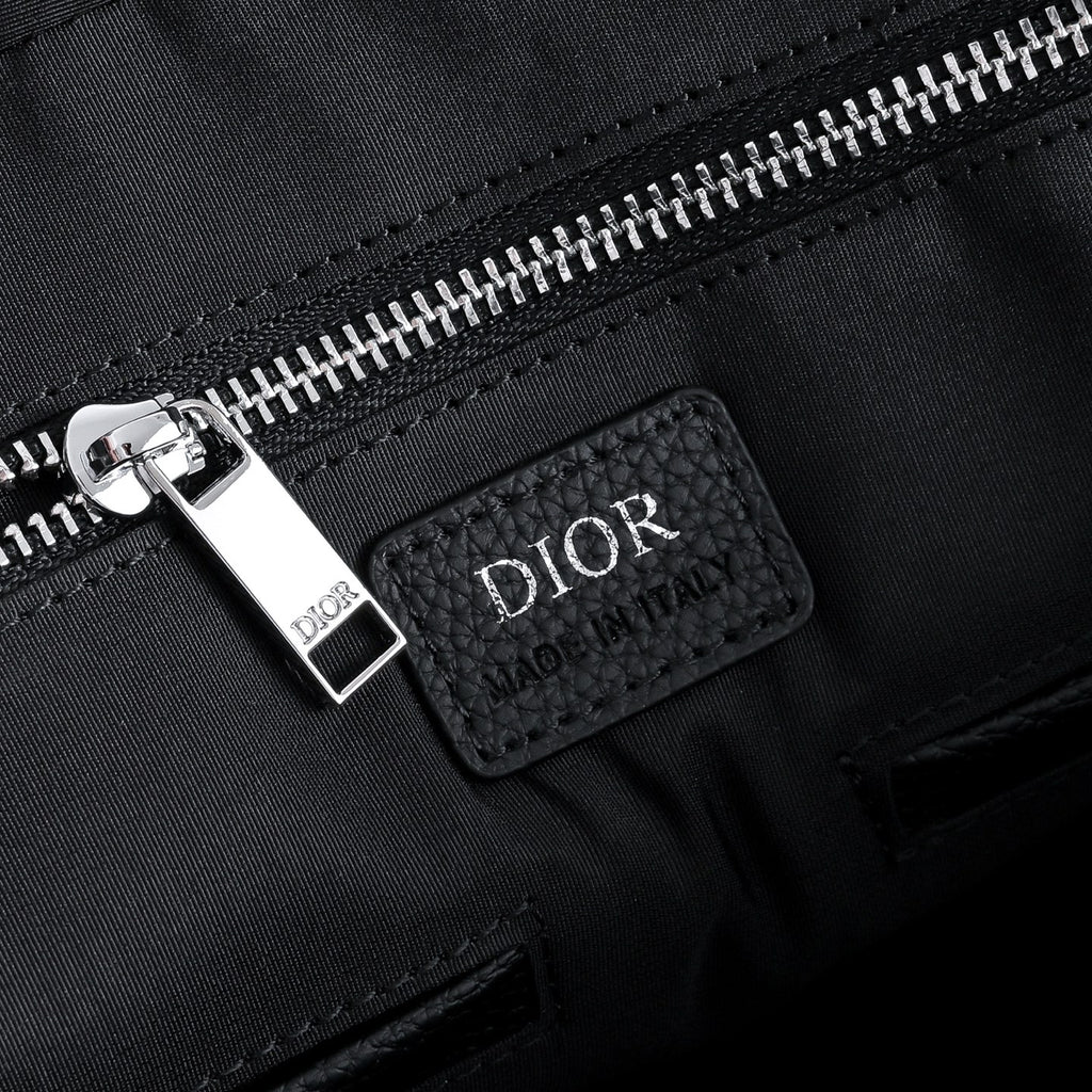 B1N76D15 Popular leather bag
