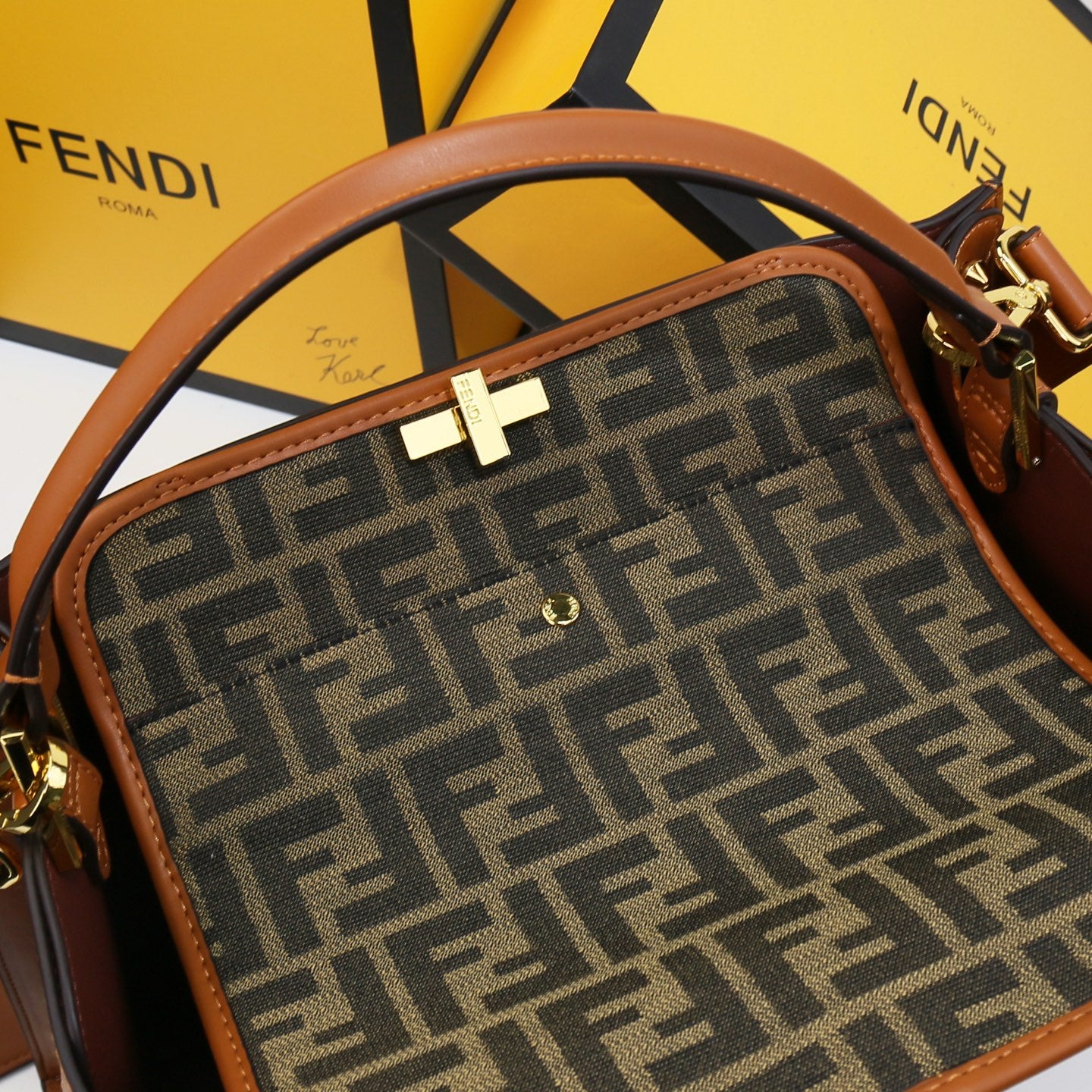 B1P36F99 Popular leather bag