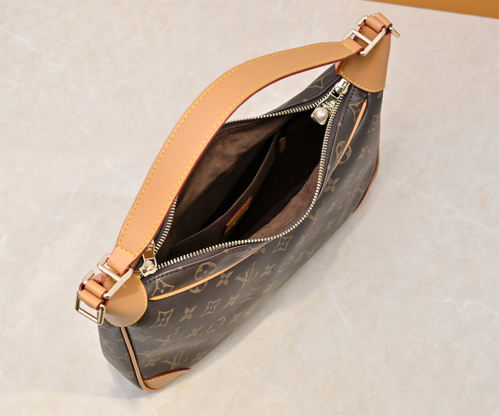 B12W15E9 Popular  leather bag
