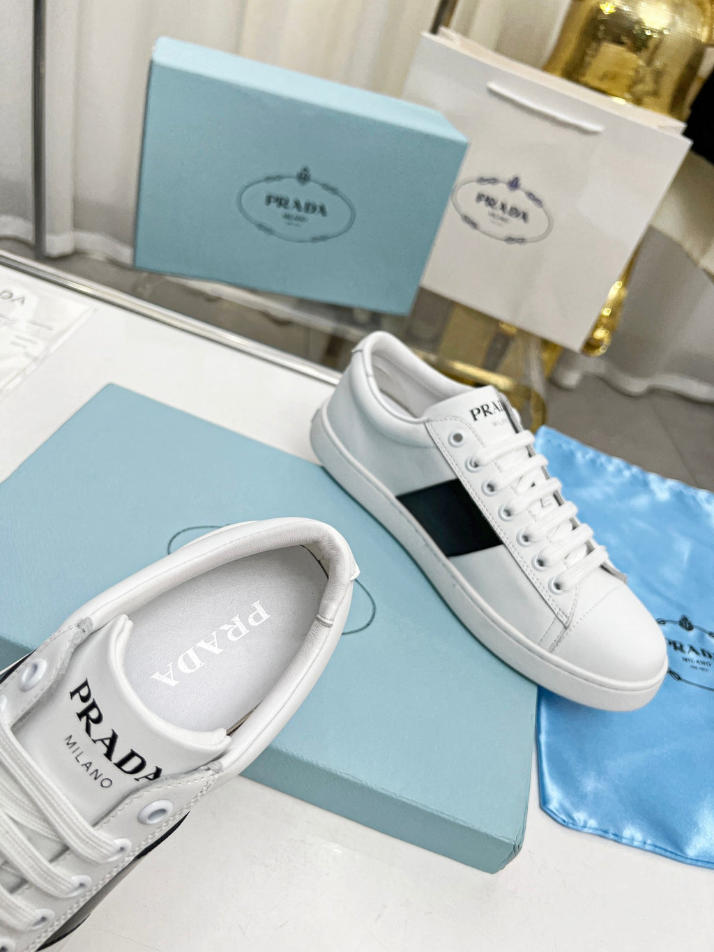 Z2Q105P250 Popular high-quality Shoes