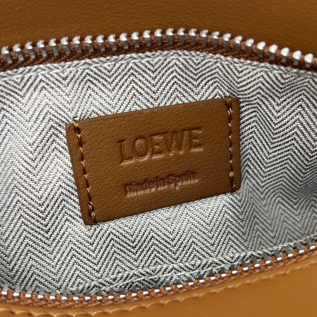 B1R66A17 Popular leather bag