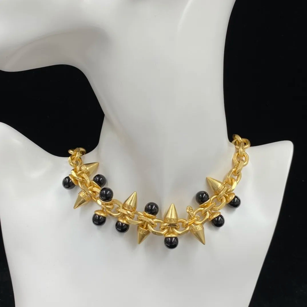 X1Q85V371X Popular Necklaces. Bracelets