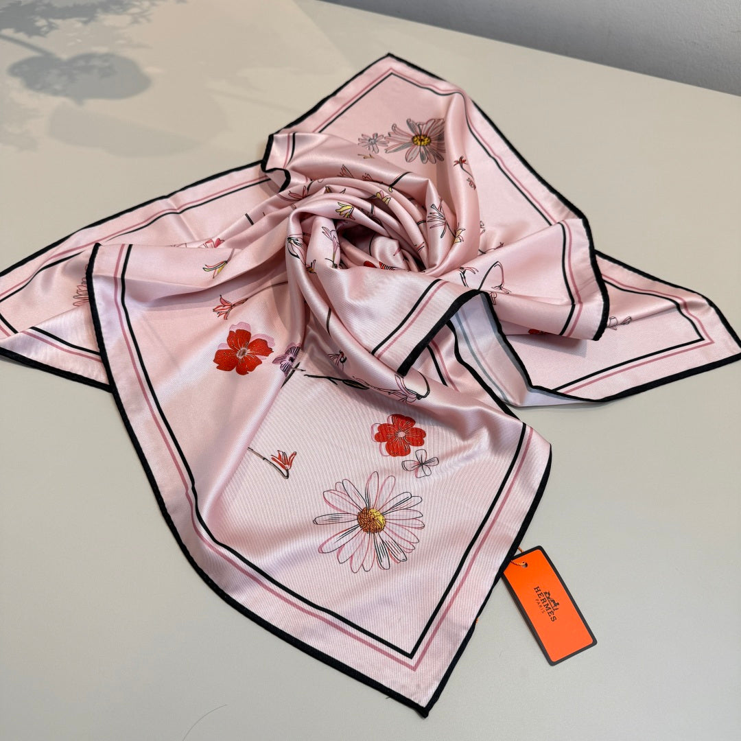 W1N46H19 Popular Silk Scarve