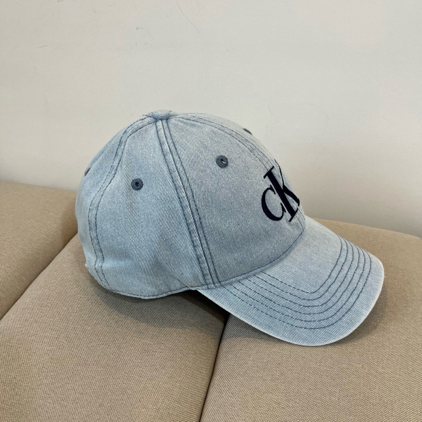 M1Z45A557 Popular  hats