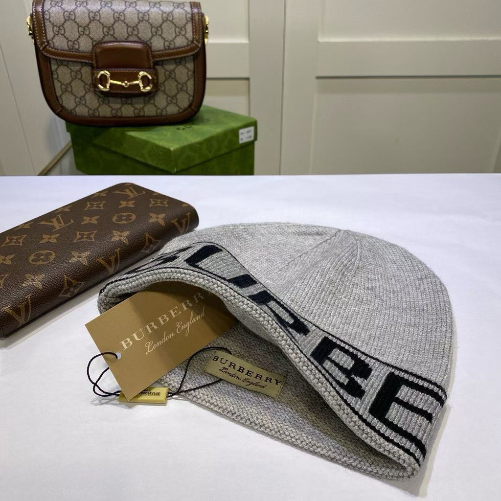 M1R86R74 Popular hats