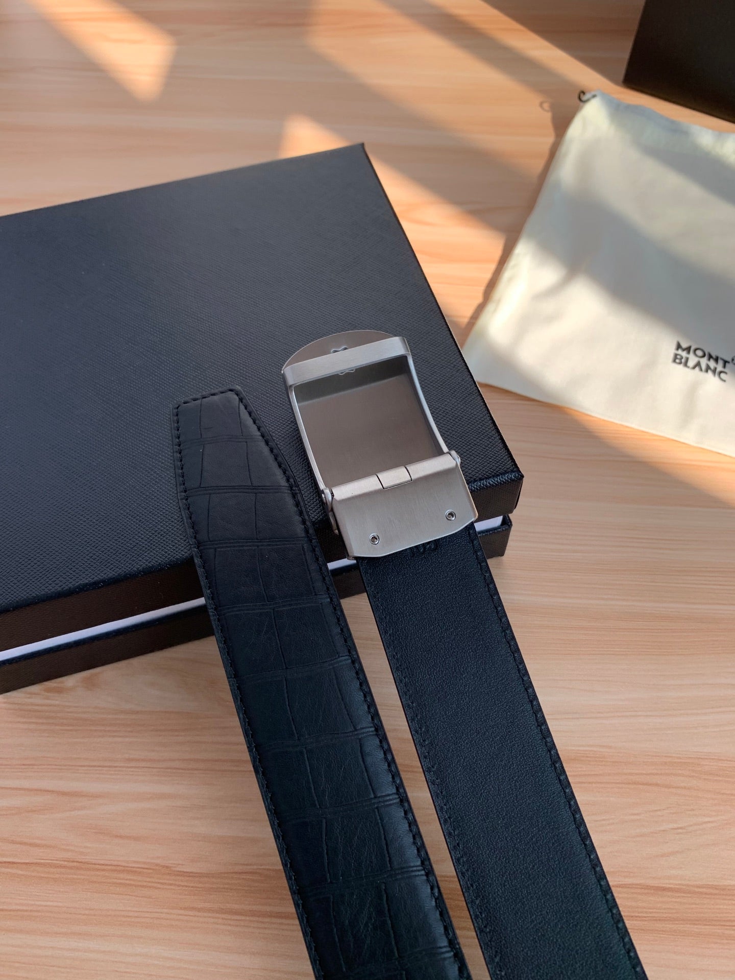 P1P36A26 Popular High quality belt With full package